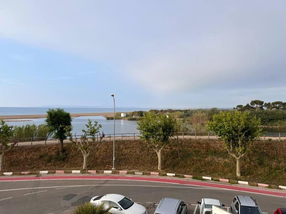 3Apartamento De Tres Habitaciones Empuriabrava Eksteriør billede