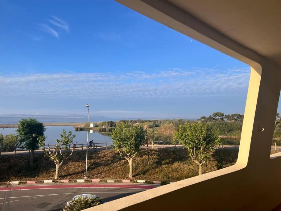 3Apartamento De Tres Habitaciones Empuriabrava Eksteriør billede